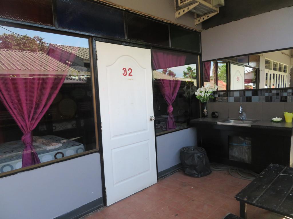 Same Same Guesthouse, Bar & Restaurant (Adults Only) Haad Rin Zewnętrze zdjęcie