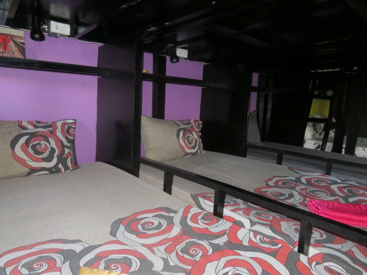 Same Same Guesthouse, Bar & Restaurant (Adults Only) Haad Rin Zewnętrze zdjęcie