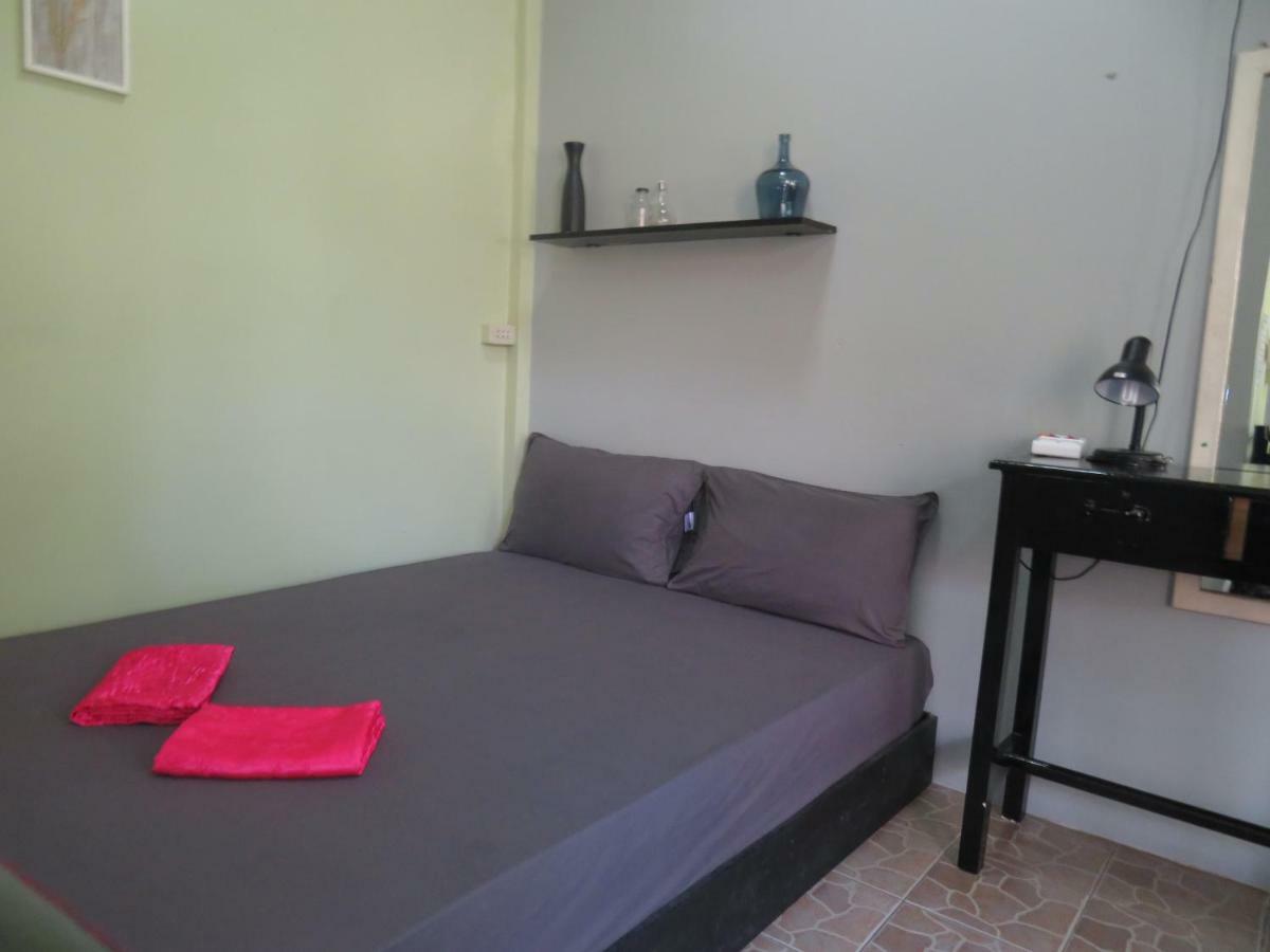 Same Same Guesthouse, Bar & Restaurant (Adults Only) Haad Rin Zewnętrze zdjęcie
